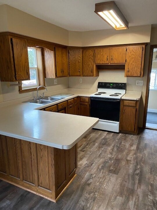 1515 3rd St NE in Staples, MN - Building Photo