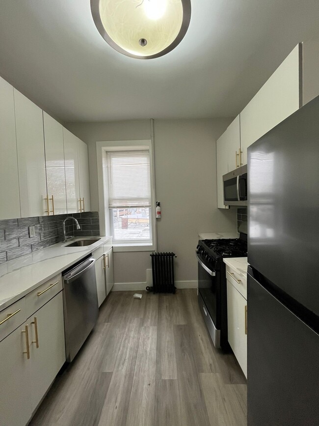 5809 Palisade Ave, Unit 14