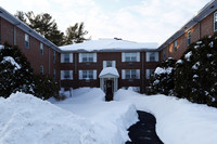 Mill Street Gardens in Woburn, MA - Foto de edificio - Building Photo