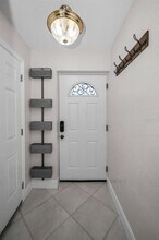 9852 Indian Key Trail in Seminole, FL - Building Photo - Building Photo