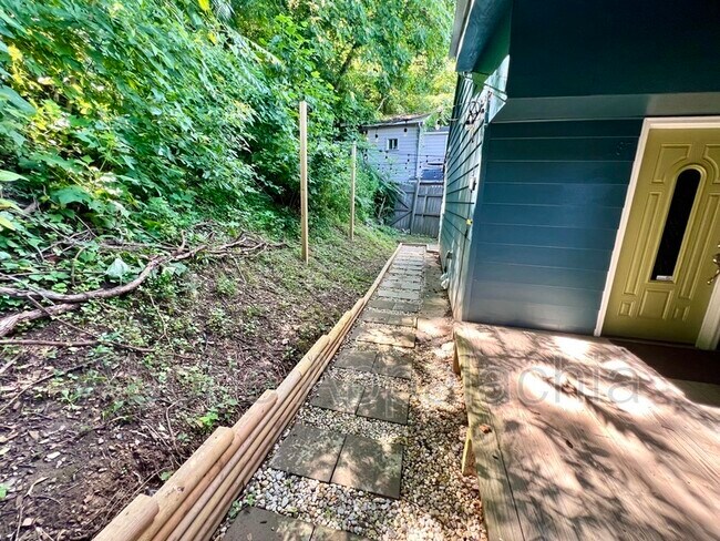 187 Poplar St in Pikeville, KY - Building Photo - Building Photo