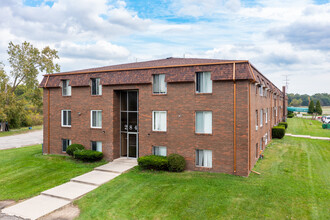 Chestnut Hills in Monroe, MI - Foto de edificio - Building Photo