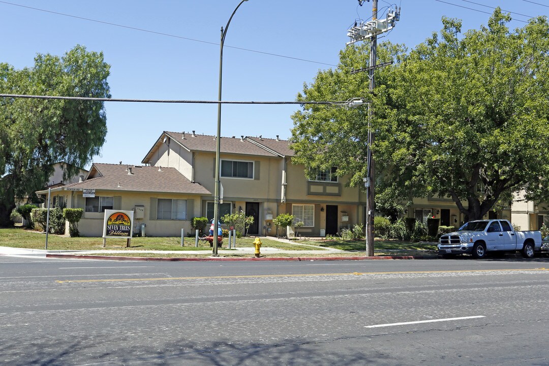 563 7 Trees Village Way in San Jose, CA - Building Photo
