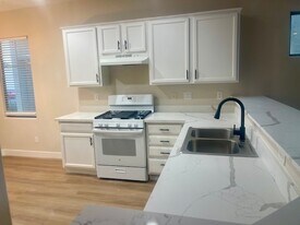 6337 Kitamaya St in North Las Vegas, NV - Building Photo