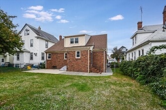 13 Knapp Ave in Clifton, NJ - Building Photo - Building Photo