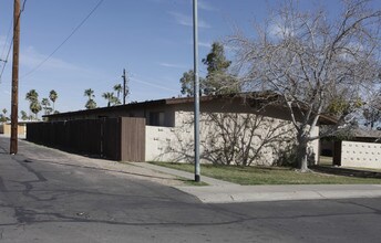 Avalon Greens Apartments in Scottsdale, AZ - Foto de edificio - Building Photo