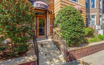 3534 10th St NW in Washington, DC - Foto de edificio - Building Photo