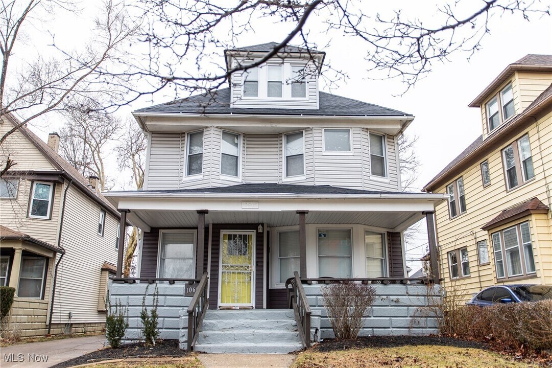 10605 Ashbury Ave in Cleveland, OH - Building Photo