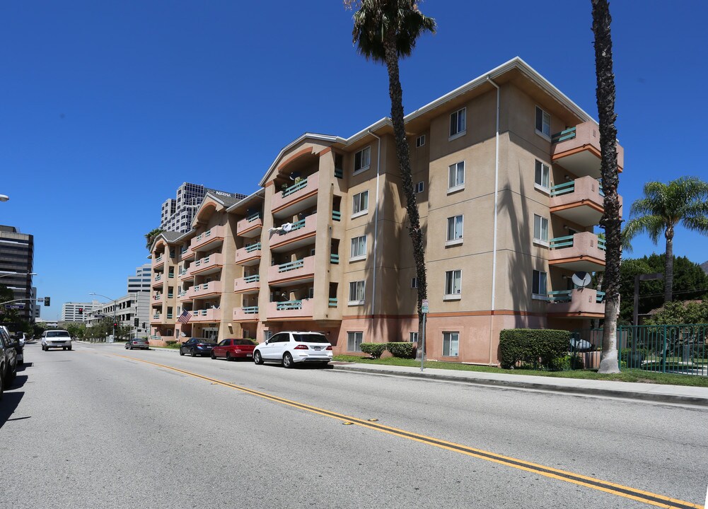 The Gardens in Glendale, CA - Foto de edificio