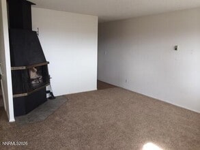 3285 Gypsum Rd in Reno, NV - Foto de edificio - Building Photo