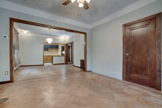 6064 Linden St in Ridgewood, NY - Building Photo - Interior Photo