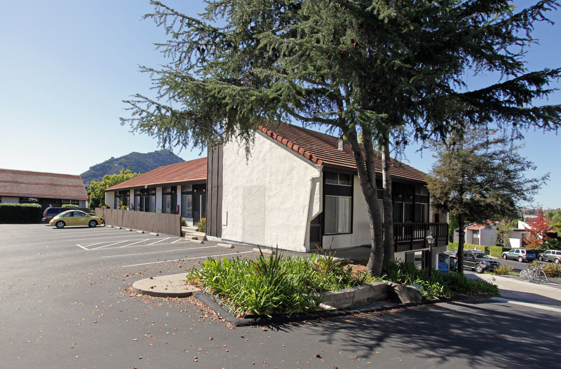 Sheri Apartments in San Luis Obispo, CA - Foto de edificio