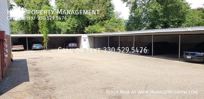 1817 Ferndale Rd NW in Canton, OH - Building Photo - Building Photo