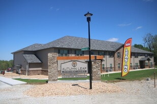 Autumn Leaf Apartment Homes in St. Clair, MO - Building Photo