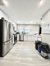 102 Nonantum St, Unit 2 in Boston, MA - Building Photo - Building Photo