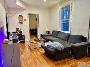 73 Thatcher St in Brookline, MA - Building Photo - Building Photo