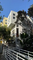 1011 Pacific St, Unit 5 in Santa Monica, CA - Building Photo