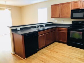 80 Crossfox Ct in Chapin, SC - Building Photo - Building Photo