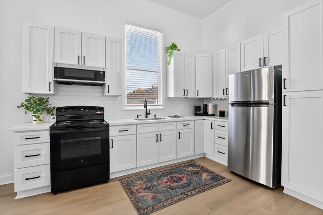 3324 S Saratoga St in New Orleans, LA - Building Photo - Building Photo