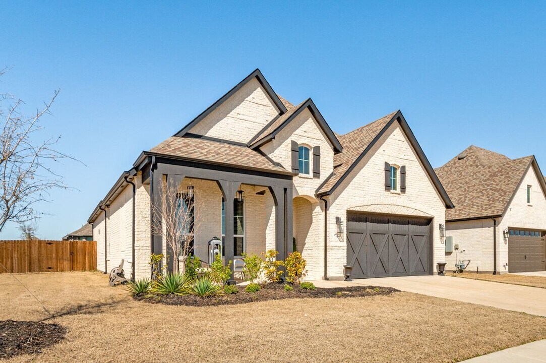 425 Lost Crk Trl in Waxahachie, TX - Building Photo