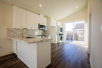 3259 Cole Ave in Simi Valley, CA - Building Photo - Building Photo