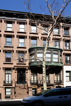 49 W 71st St in New York, NY - Building Photo - Building Photo