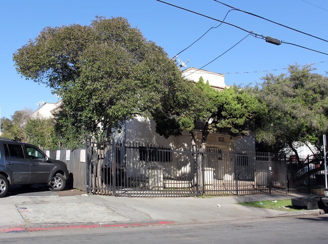 4351 Normal Ave in Los Angeles, CA - Building Photo - Building Photo