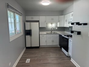 46 W Drummond Ave in Glendale Heights, IL - Building Photo - Building Photo