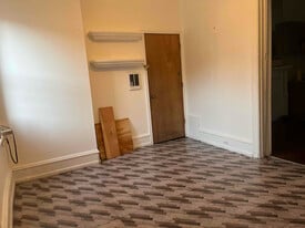 4 N 50th St in Philadelphia, PA - Building Photo