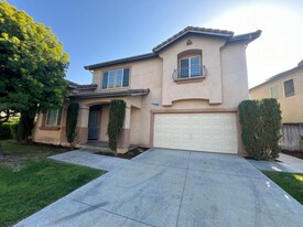4732 Lakerun Ct in Riverside, CA - Building Photo