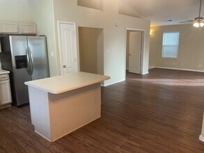 736 Autumn Meadows Dr in Rio Rancho, NM - Building Photo - Building Photo