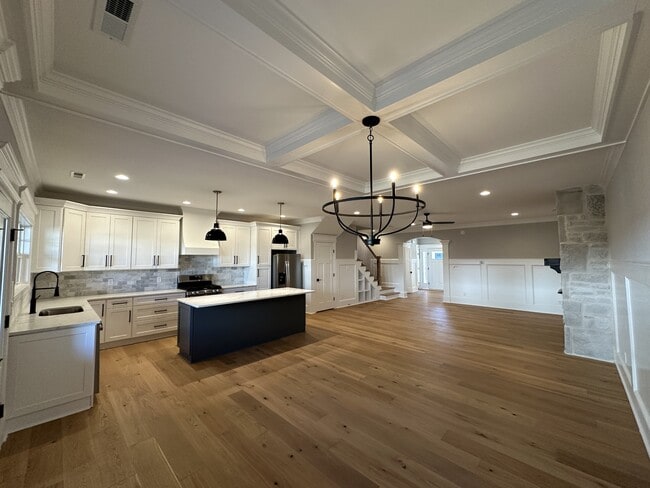 property at 1137 N Westyn Lp