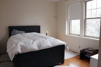 18 Alton Pl, Unit #5 in Brookline, MA - Building Photo - Building Photo