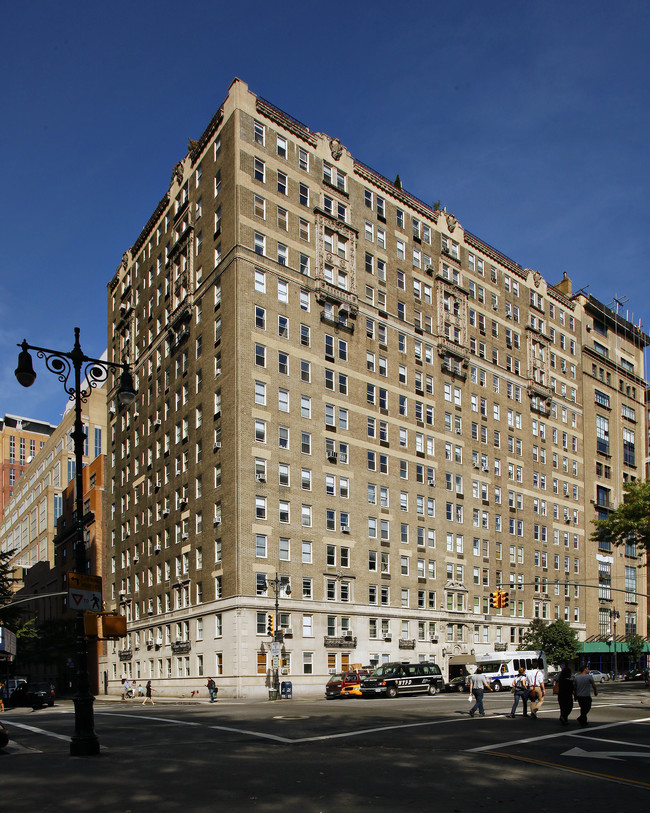 65 Central Park W in New York, NY - Building Photo - Building Photo