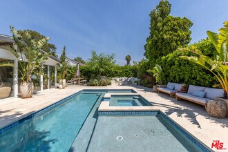 7442 Capps Ave in Los Angeles, CA - Building Photo - Building Photo