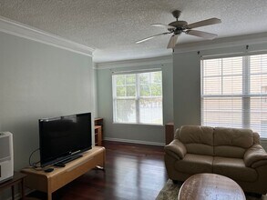 10435 Mid Town Pkwy in Jacksonville, FL - Building Photo - Building Photo