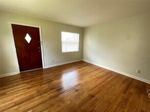 6930 5th Ave N in St. Petersburg, FL - Building Photo - Building Photo