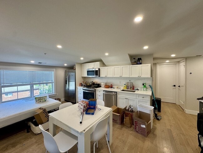 13 Greylock Rd in Boston, MA - Building Photo - Building Photo