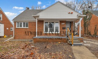 This beautifully updated 3-bedroom, 1-bath single-family home is ready for move-in! in Detroit, MI - Building Photo