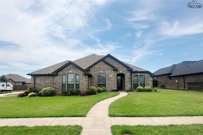 property at 5016 Southfork Dr