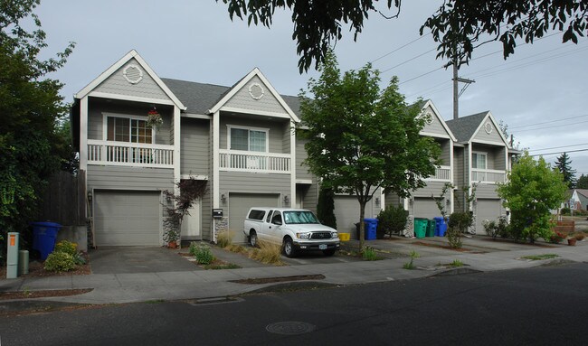 1423-1439 NE 61st Ave in Portland, OR - Building Photo - Building Photo