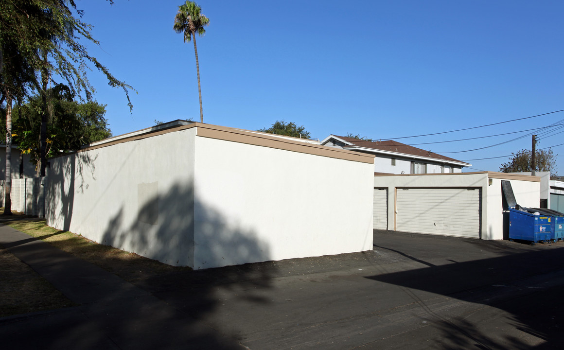 924 S Arden Pl in Anaheim, CA - Building Photo