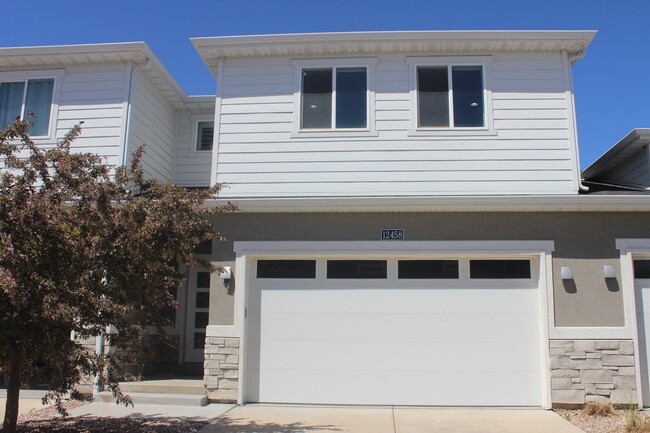 property at 12458 S Shadow Bnd Ln
