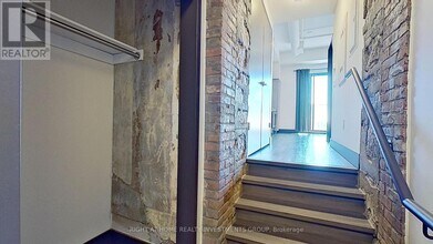 121-121 King St E in Hamilton, ON - Building Photo - Building Photo