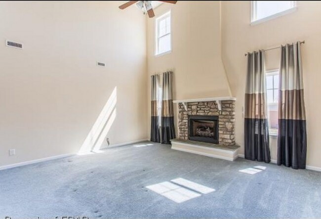 807 Highgrove Dr in Spring Lake, NC - Building Photo - Building Photo