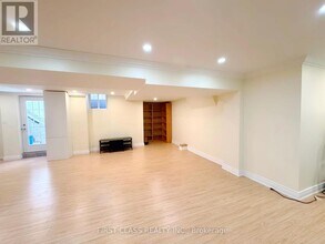 1200 Rushbrooke Dr in Oakville, ON - Building Photo - Building Photo