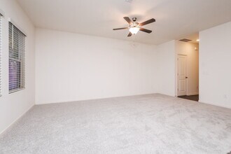 769 Shepard Rock Dr in Zebulon, NC - Foto de edificio - Building Photo