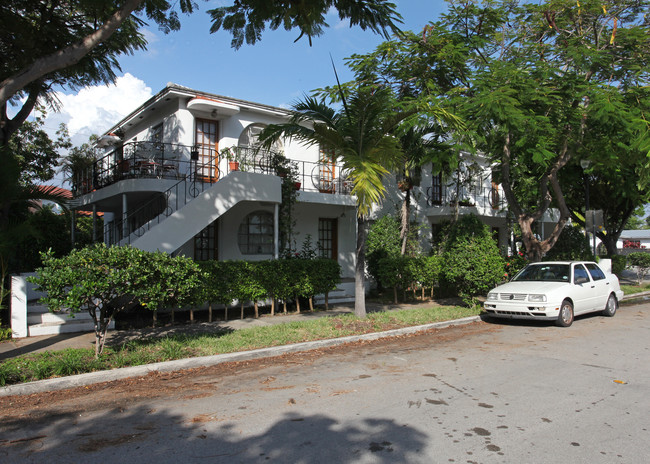 4400 NE 2nd Ave in Miami, FL - Foto de edificio - Building Photo