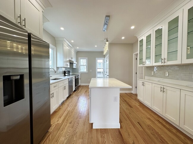 16 Baldwin St in Malden, MA - Building Photo - Building Photo