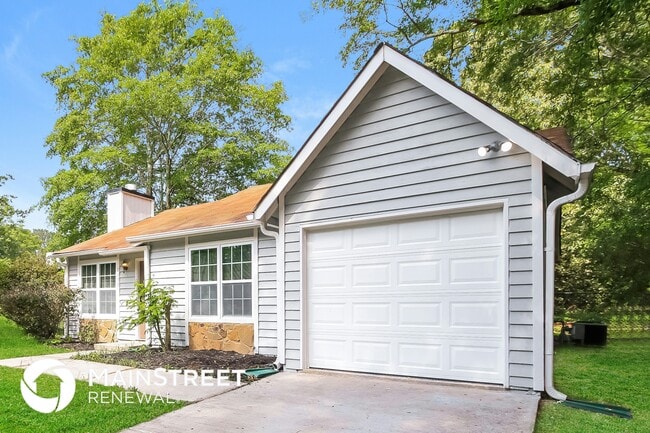 2031 Jayson Way in Snellville, GA - Foto de edificio - Building Photo